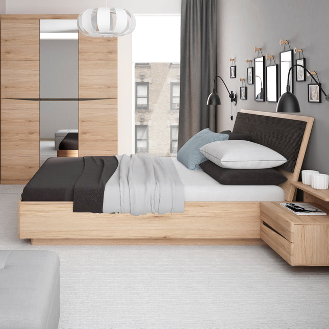 lifestyle-1 – EOO-2707 – Image 2