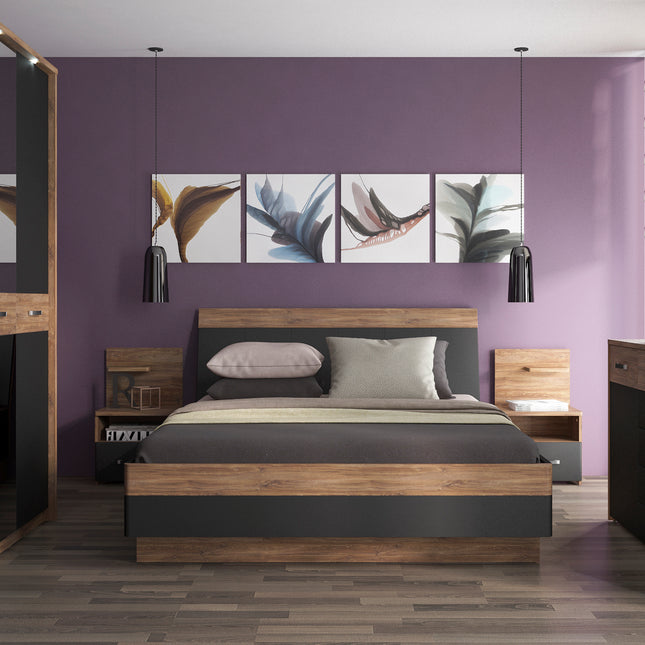 lifestyle-1 – EOO-2835 – Image 2