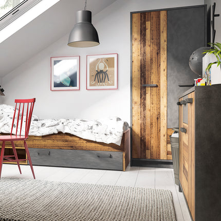 lifestyle-2 – EOO-2918 – Image 3