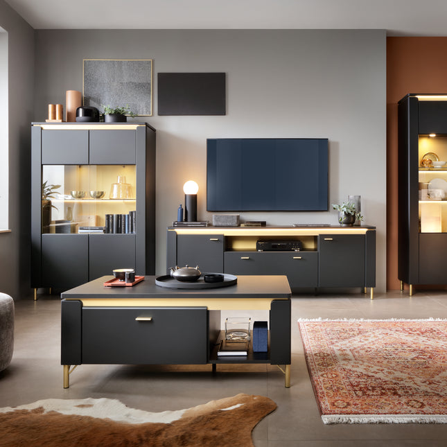 lifestyle-1 – EOO-4411 – Image 2