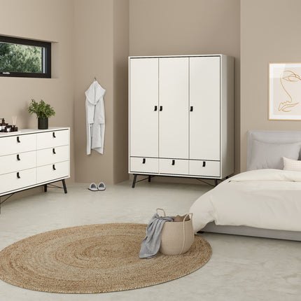 lifestyle-1 – EOO-3411 – Image 6