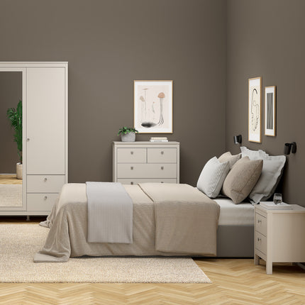 lifestyle-1 – EOO-4899 – Image 13