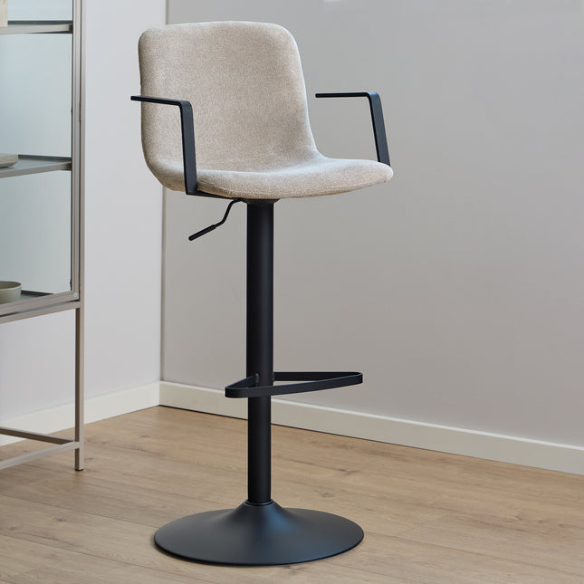 lifestyle-1 – EOO-4960 – Image 2