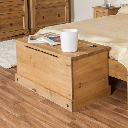 Corona - Storage Trunk