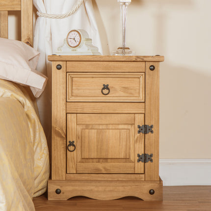 Corona - Versatile Pine Bedside Unit