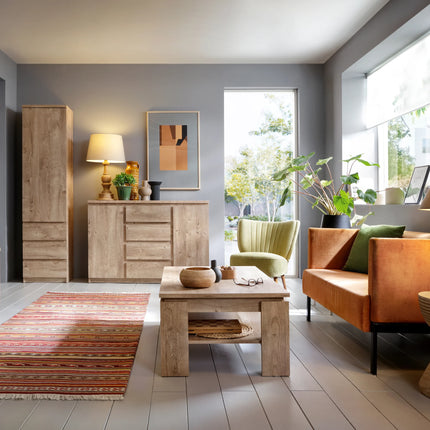 Fribo sideboard close-up of oak‑effect drawers and tabletop with decorative lamp and vases