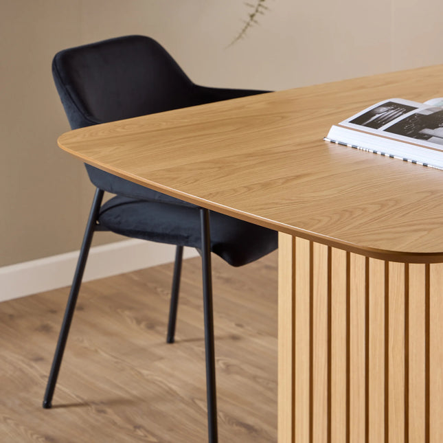 Christo Oak Dining Table – Scandinavian Design, Lamella Base, Seats 6