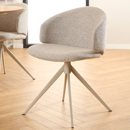 Soli - Round Dining Table with 4 Swivel Ella Dining Chairs