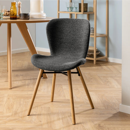 Townsville - Round Dining Table with 4 Batilda Dining Chairs