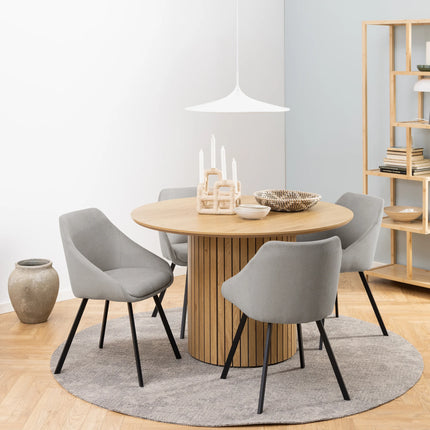 Yale - Dining Table in Oak